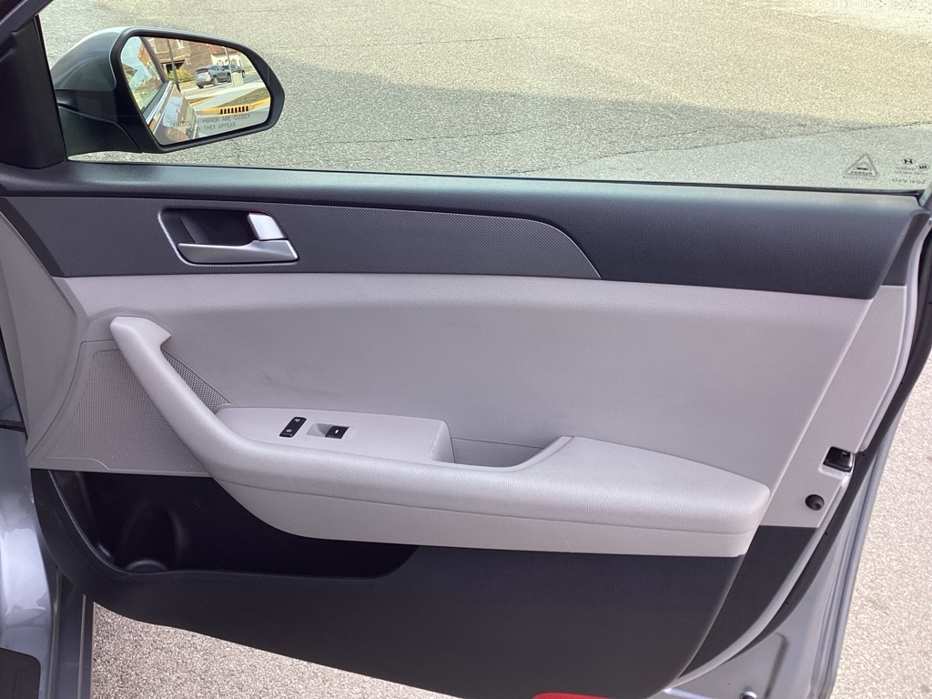 Hyundai Sonata SE 2015