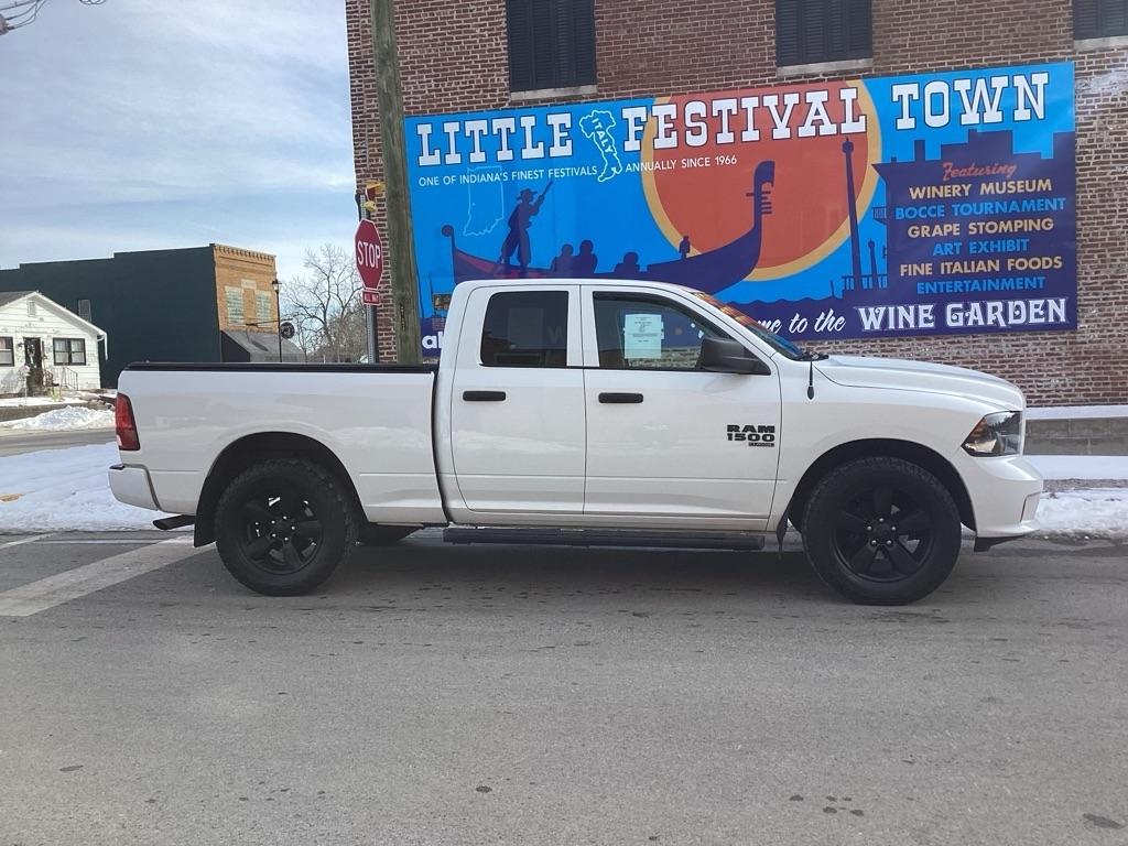 RAM 1500 Classic Tradesman Quad Cab 4WD 2019