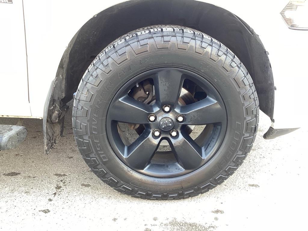 RAM 1500 Classic Tradesman Quad Cab 4WD 2019