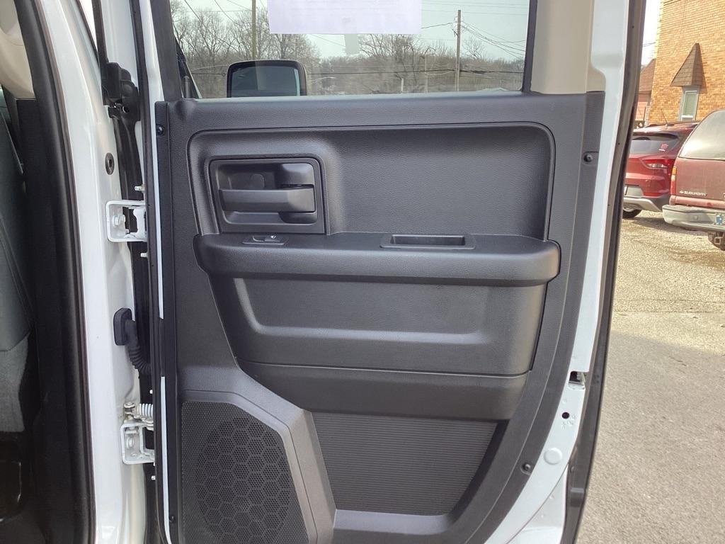 RAM 1500 Classic Tradesman Quad Cab 4WD 2019