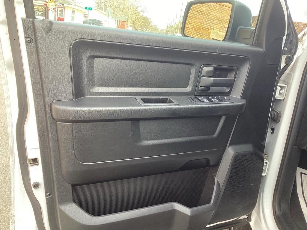 RAM 1500 Classic Tradesman Quad Cab 4WD 2019