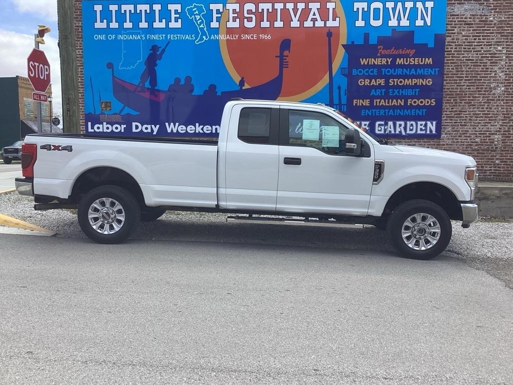 Ford F-350 SD XL SuperCab 4WD 2022