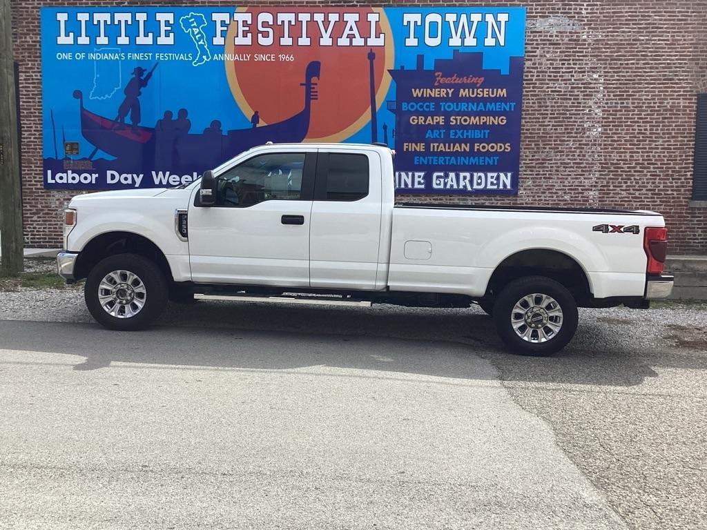 Ford F-350 SD XL SuperCab 4WD 2022