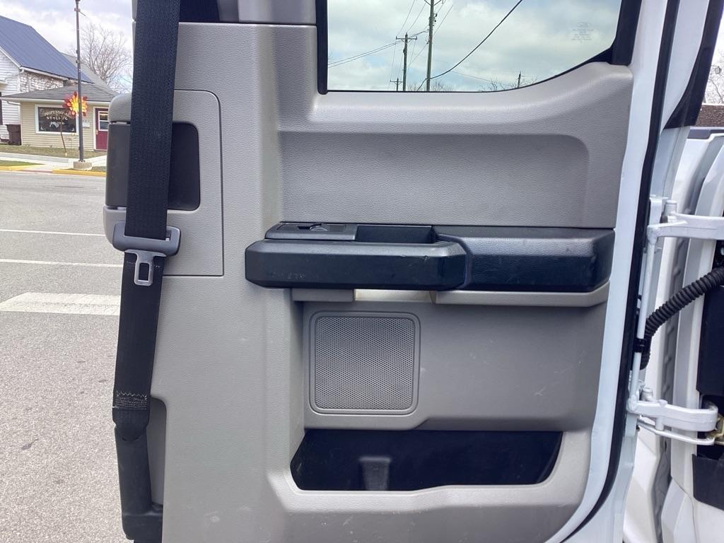 Ford F-350 SD XL SuperCab 4WD 2022