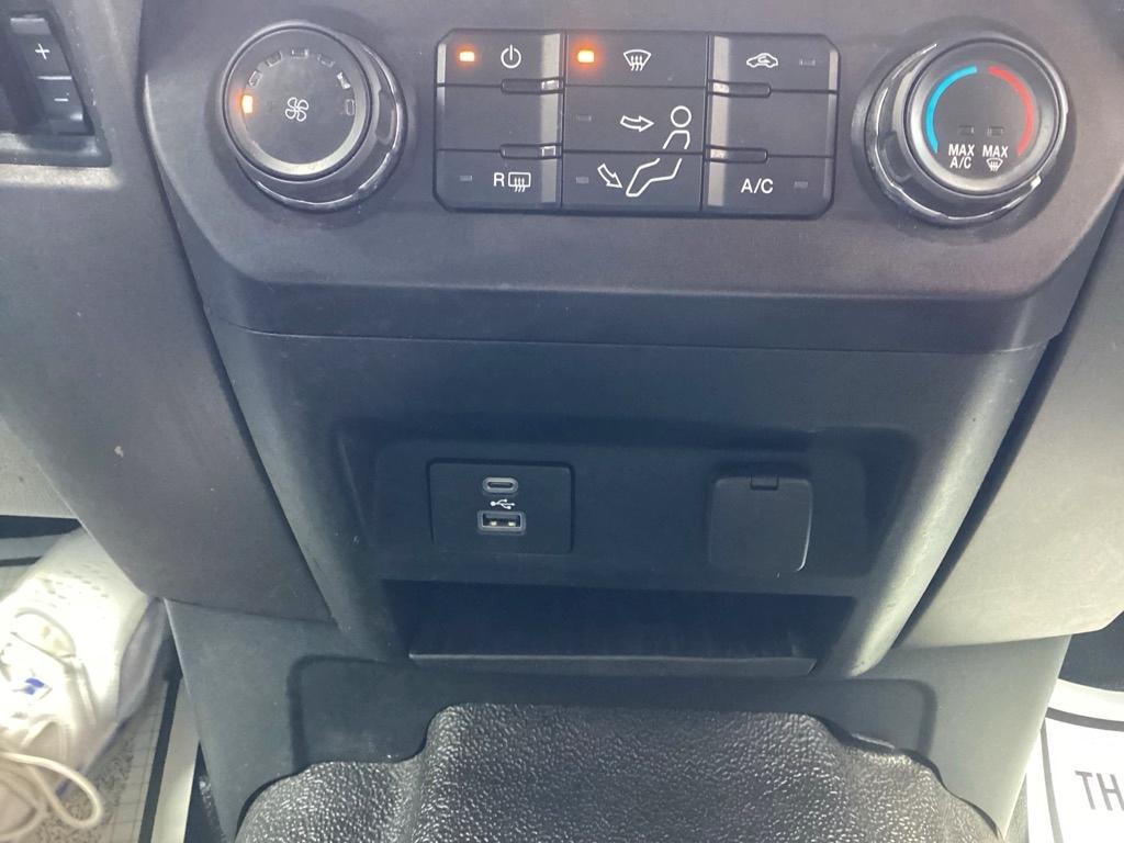 Ford F-350 SD XL SuperCab 4WD 2022