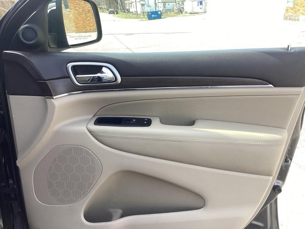 Jeep Grand Cherokee Overland 4WD 2015