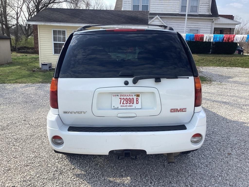 GMC Envoy SLE-1 4WD 2007
