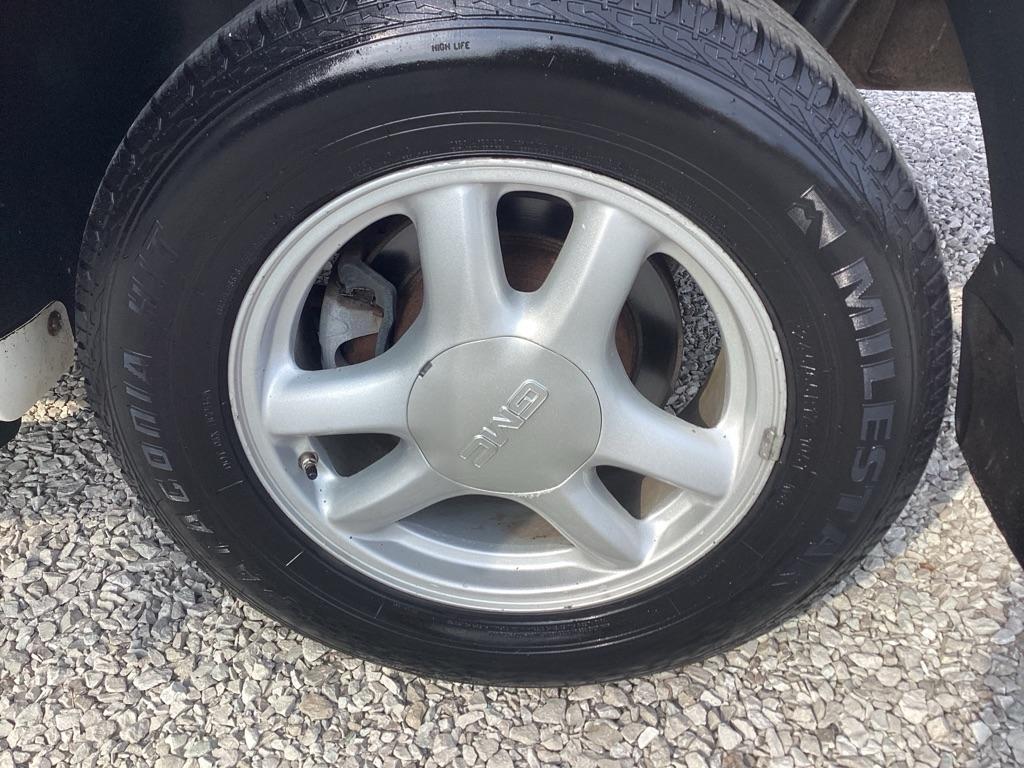 GMC Envoy SLE-1 4WD 2007