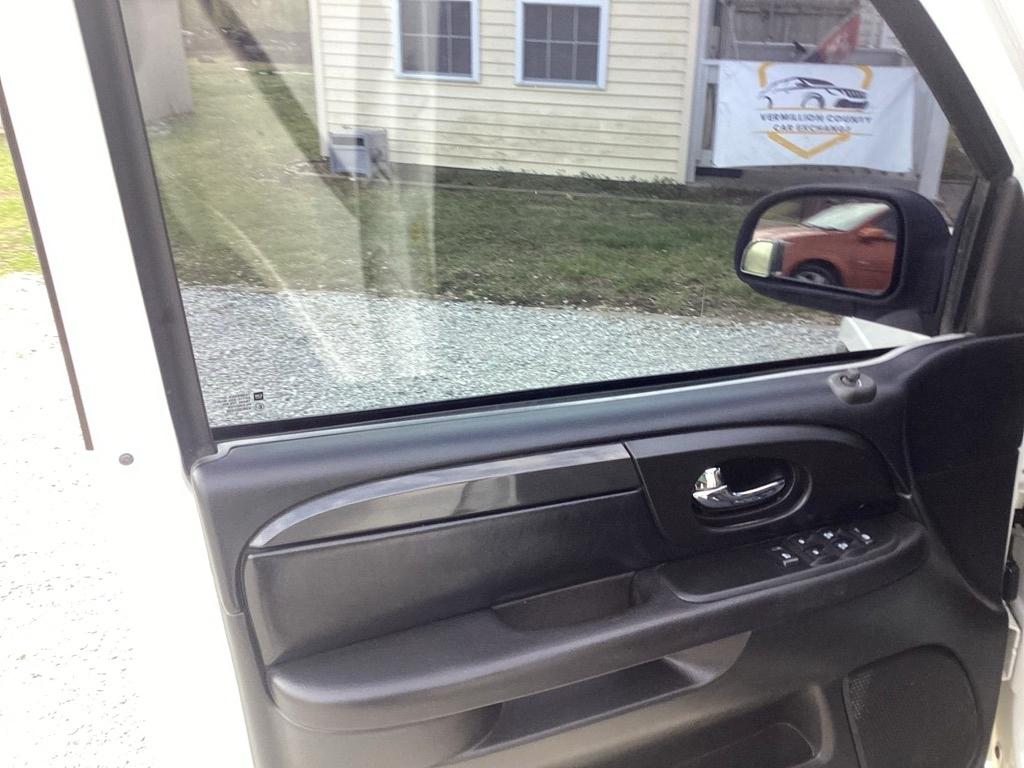 GMC Envoy SLE-1 4WD 2007