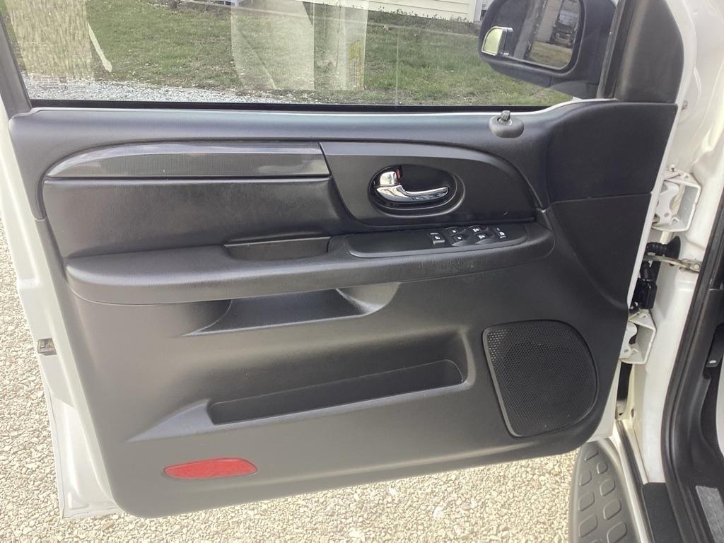 GMC Envoy SLE-1 4WD 2007