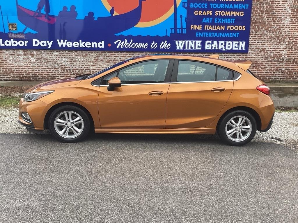 Chevrolet Cruze LT Auto Hatchback 2017