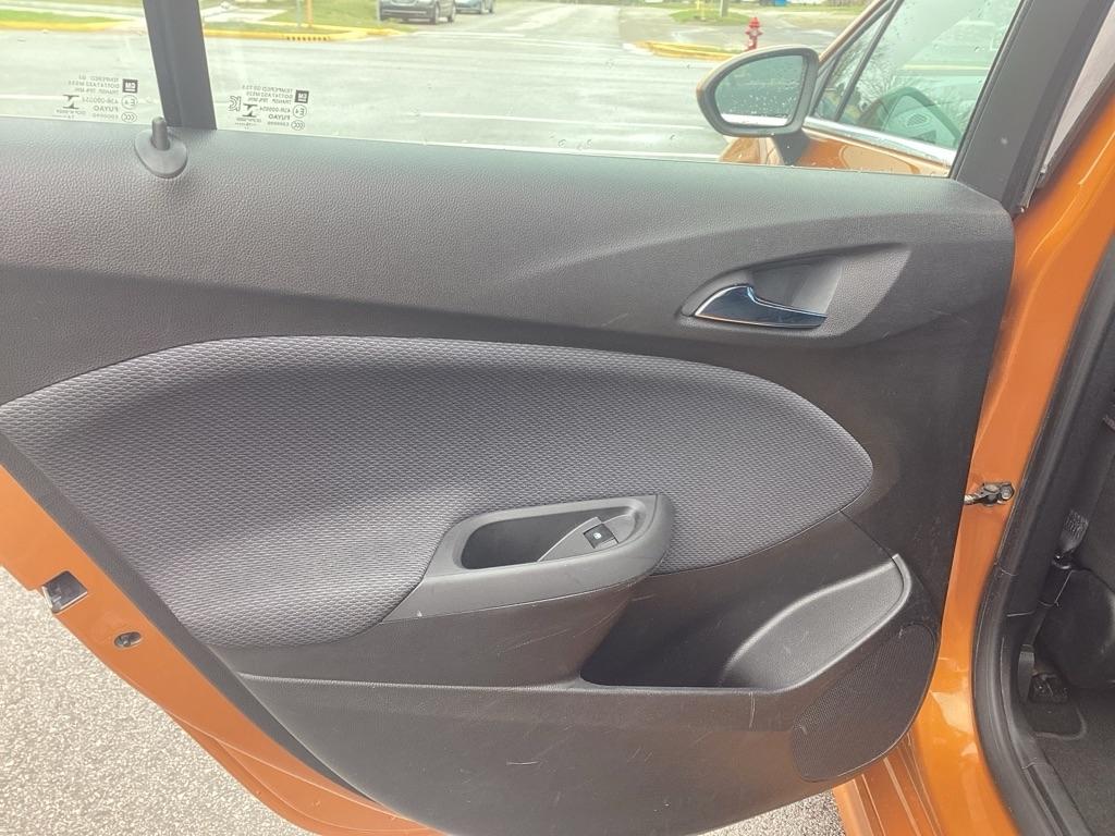 Chevrolet Cruze LT Auto Hatchback 2017