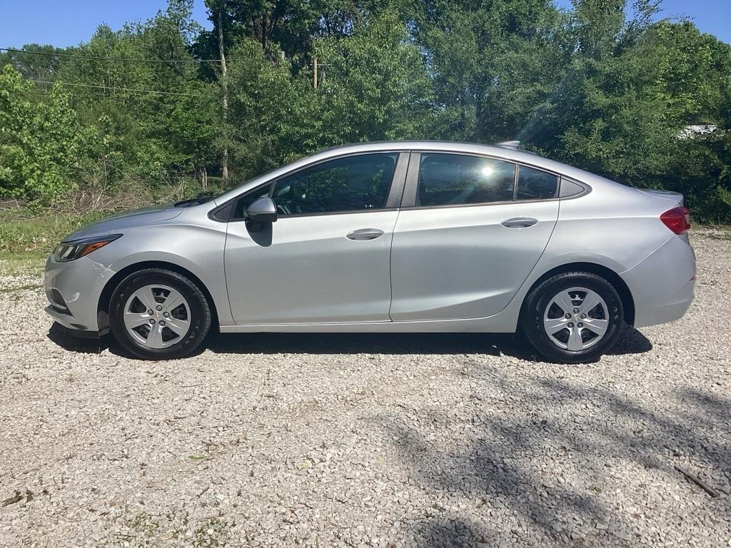 Chevrolet Cruze LS Auto 2017