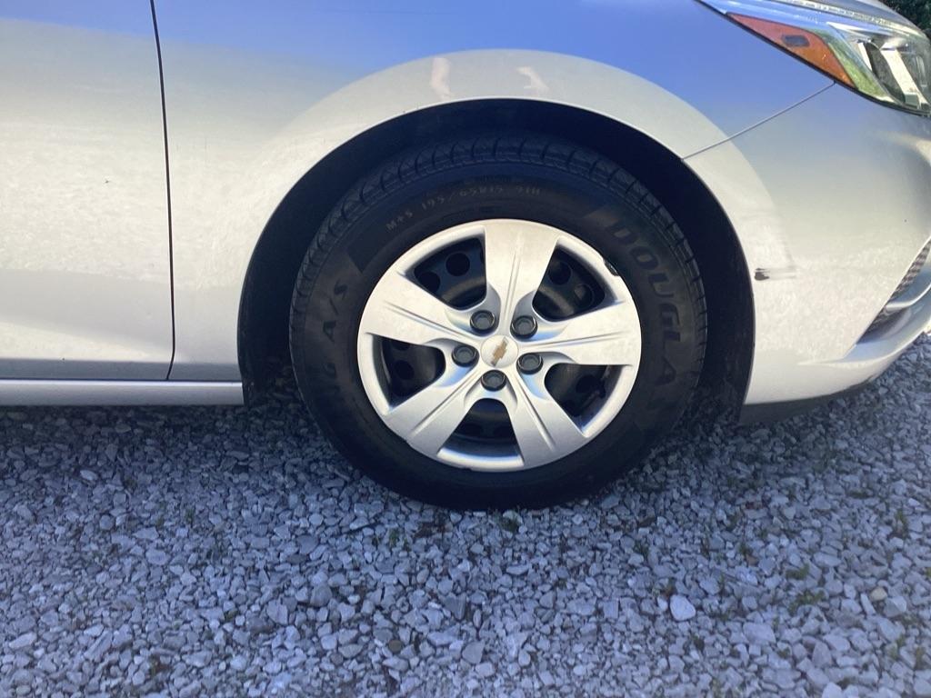 Chevrolet Cruze LS Auto 2017