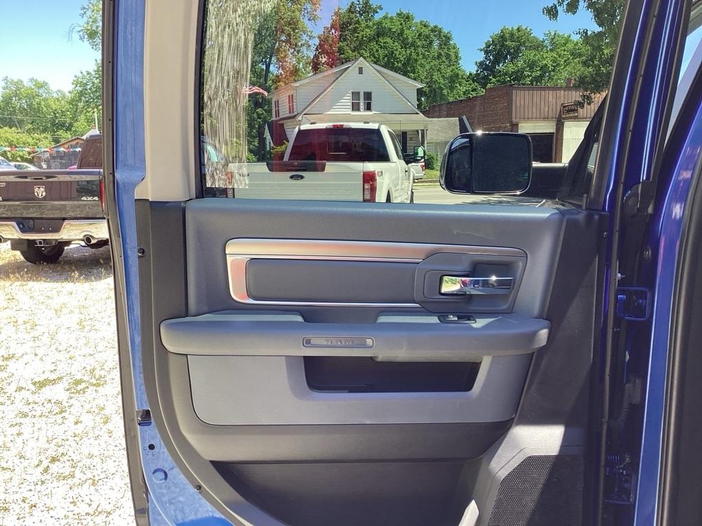 RAM 2500 SLT Crew Cab SWB 4WD 2018