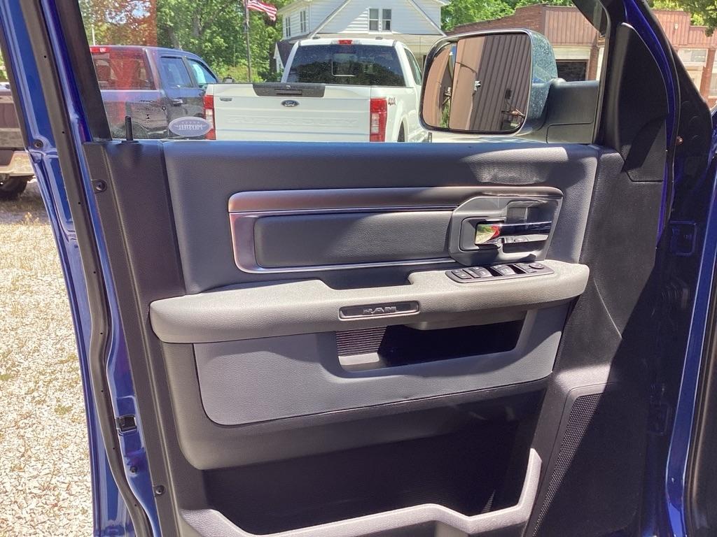 RAM 2500 SLT Crew Cab SWB 4WD 2018