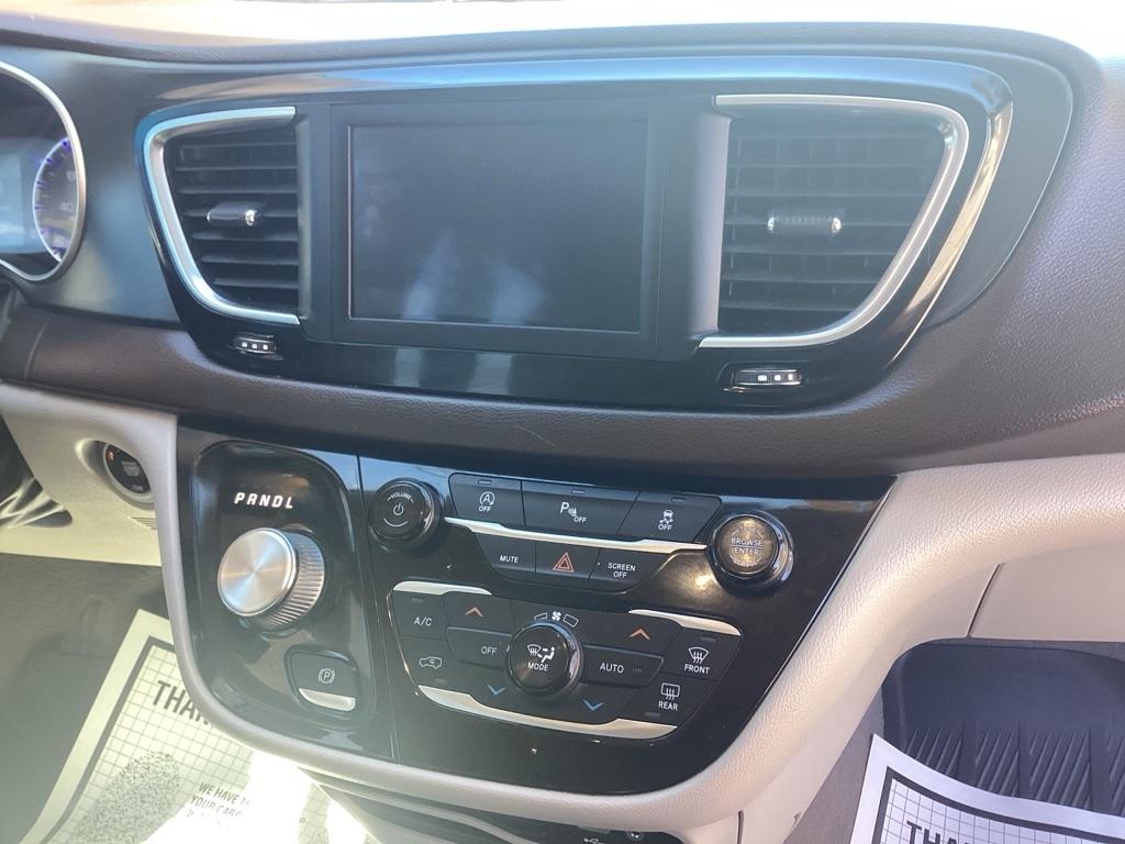 Chrysler Pacifica Touring-L 2020