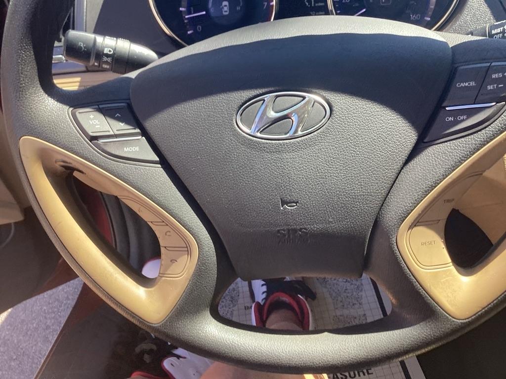 Hyundai Sonata GLS Auto 2012