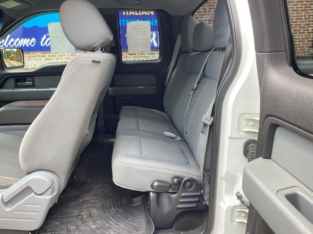 Ford F-150 XL SuperCab 8-ft. Bed 4WD 2012
