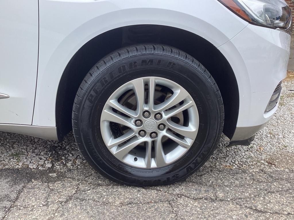 Buick Enclave Essence FWD 2020
