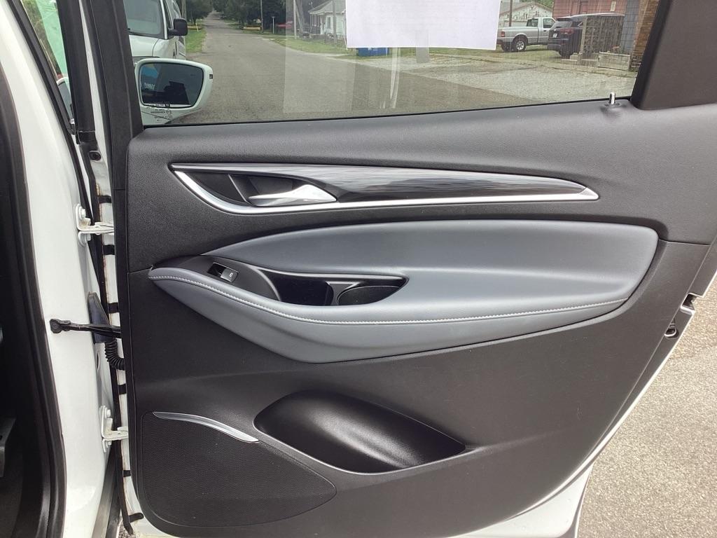 Buick Enclave Essence FWD 2020