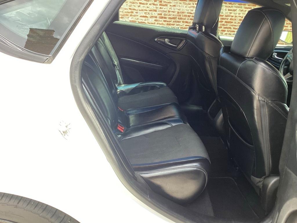 Chrysler 200 S 2016