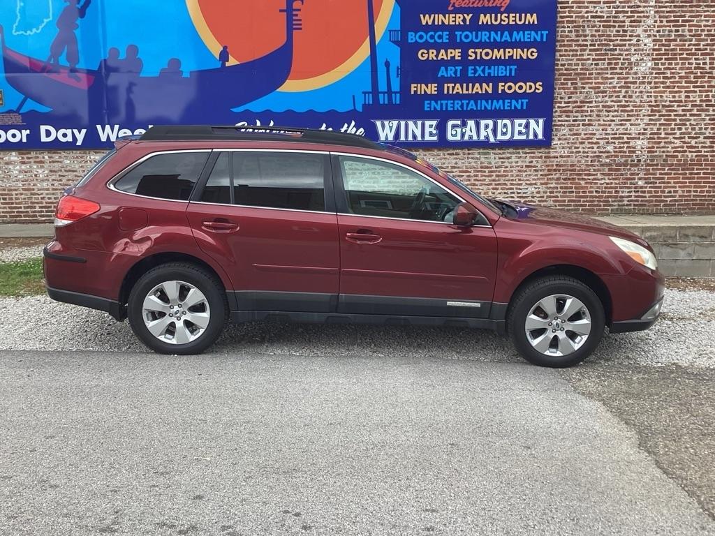 Subaru Outback 2.5i Limited 2011