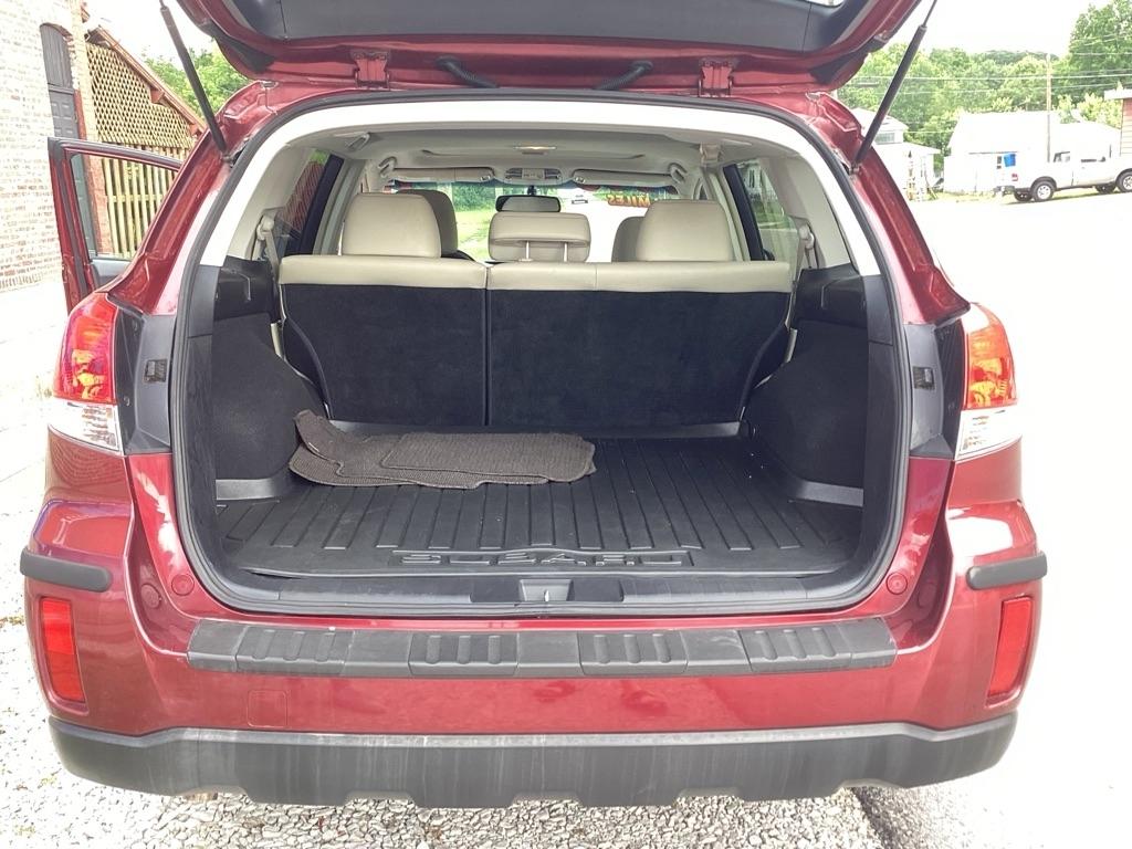 Subaru Outback 2.5i Limited 2011