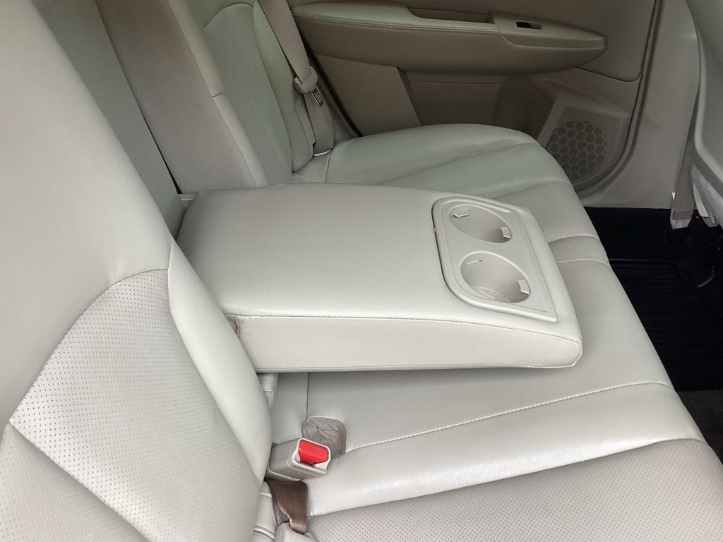 Subaru Outback 2.5i Limited 2011