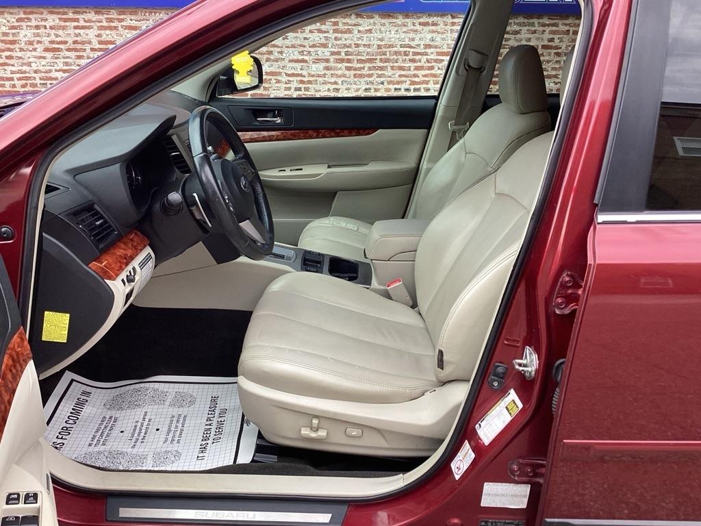 Subaru Outback 2.5i Limited 2011
