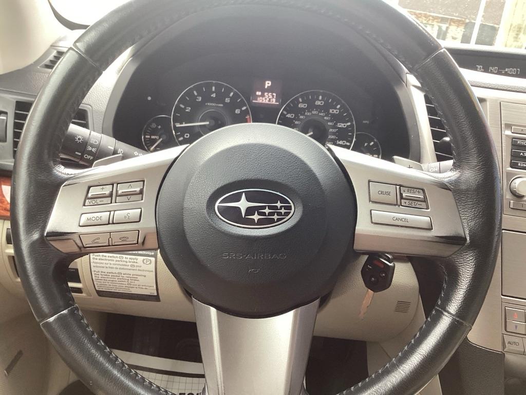 Subaru Outback 2.5i Limited 2011
