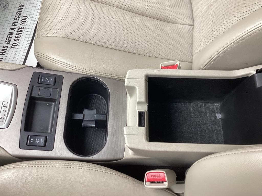 Subaru Outback 2.5i Limited 2011