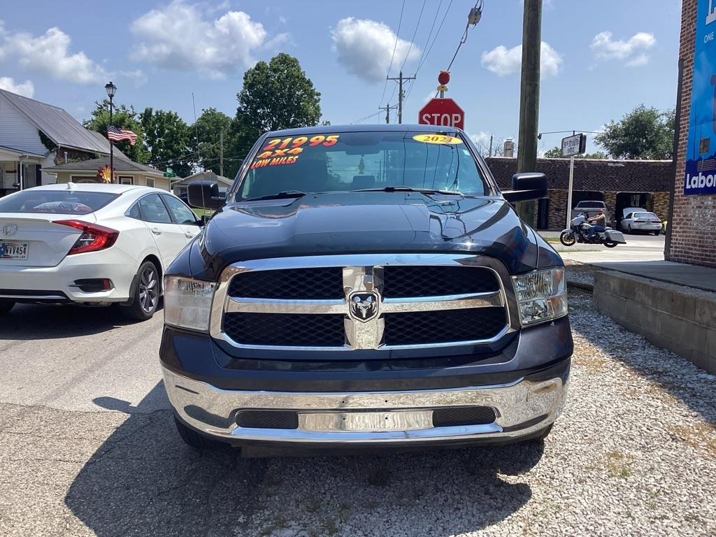 2021 RAM 1500 Classic Tradesman Crew Cab SWB 4WD