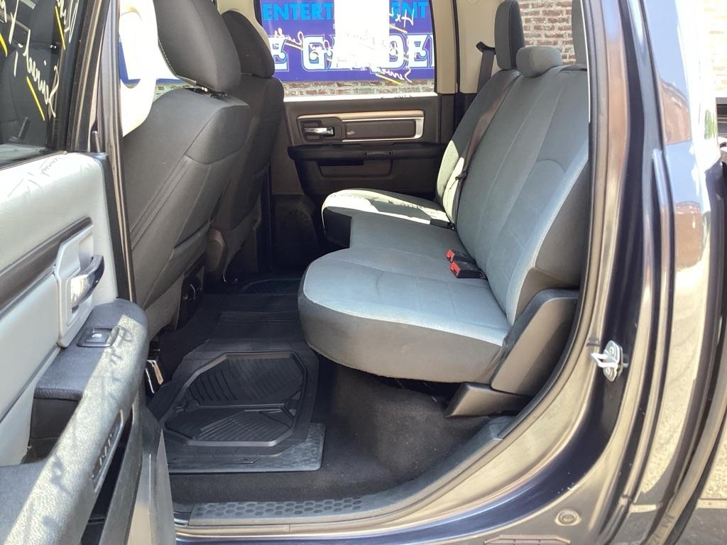 RAM 1500 Classic Tradesman Crew Cab SWB 4WD 2021