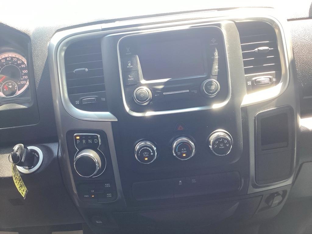 RAM 1500 Classic Tradesman Crew Cab SWB 4WD 2021