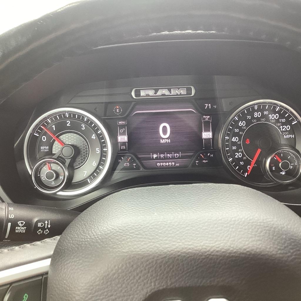 RAM 1500 Big Horn Quad Cab 4WD 2020