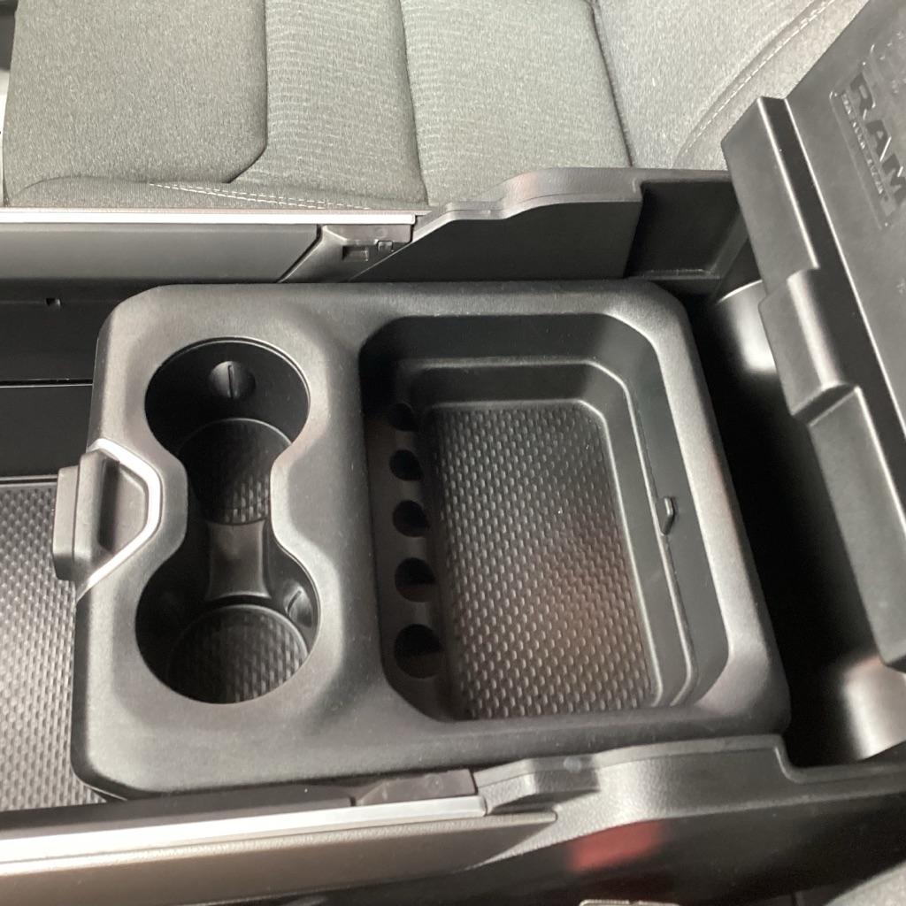RAM 1500 Big Horn Quad Cab 4WD 2020