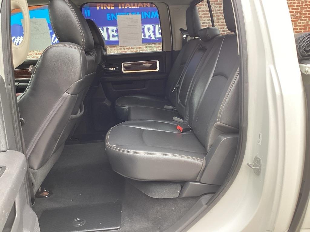 Dodge 1500 Laramie Crew Cab 4WD 2012