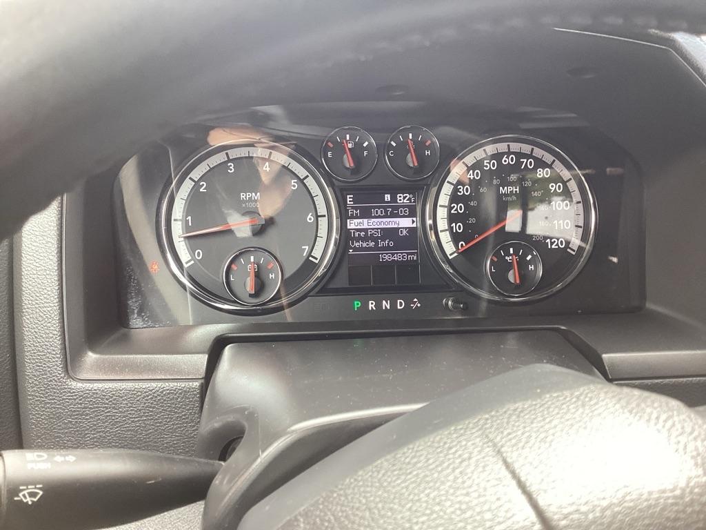 Dodge 1500 Laramie Crew Cab 4WD 2012