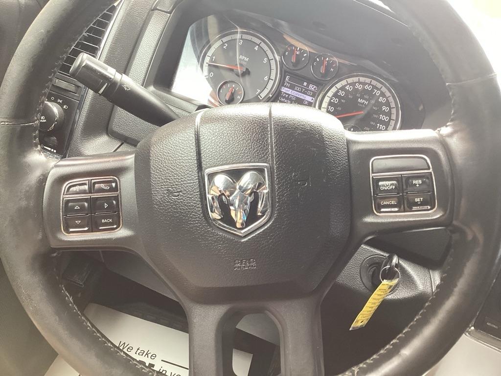 Dodge 1500 Laramie Crew Cab 4WD 2012
