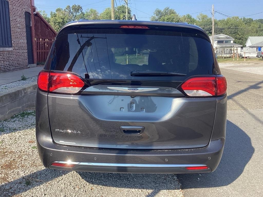 Chrysler Pacifica Touring-L Plus 2019