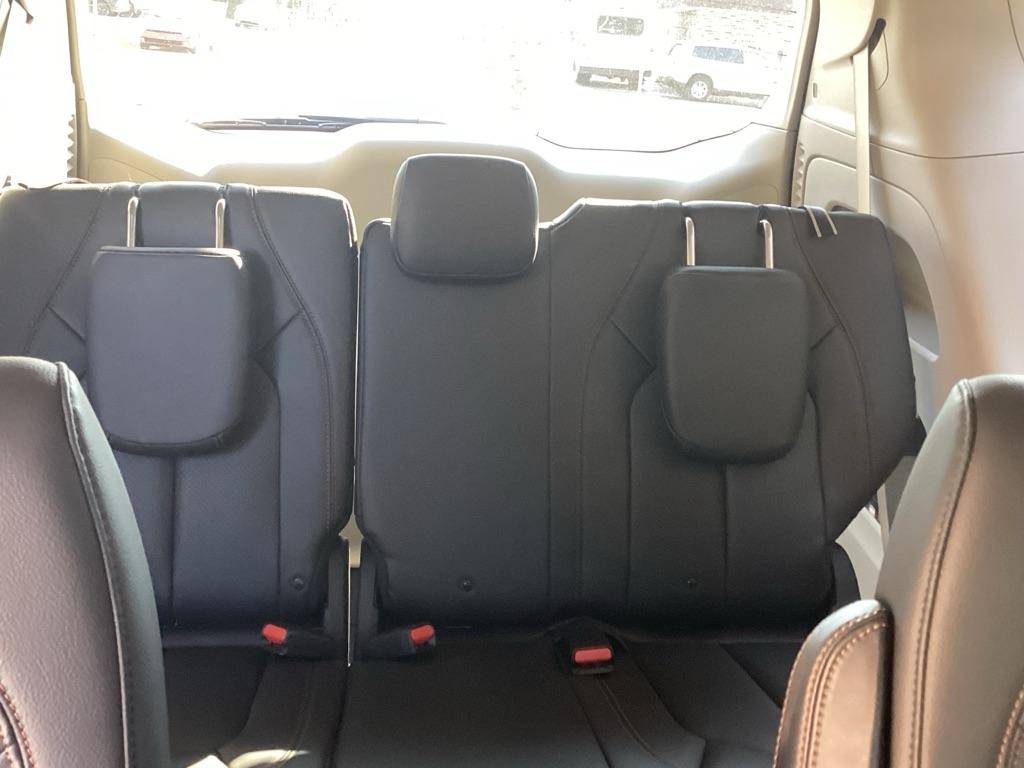 Chrysler Pacifica Touring-L Plus 2019