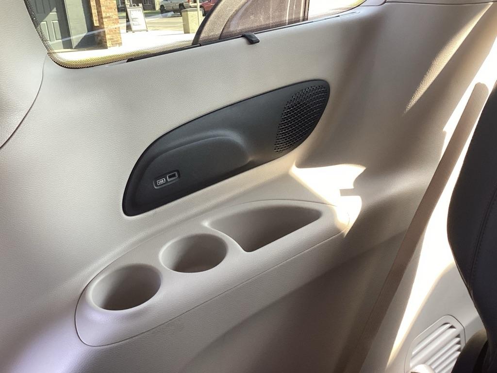 Chrysler Pacifica Touring-L Plus 2019