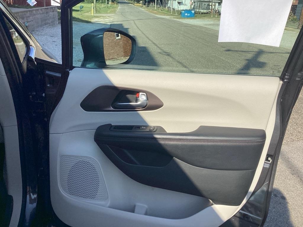 Chrysler Pacifica Touring-L Plus 2019