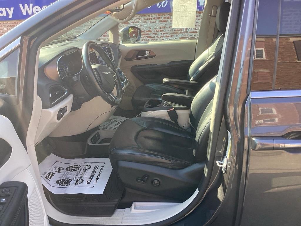 Chrysler Pacifica Touring-L Plus 2019