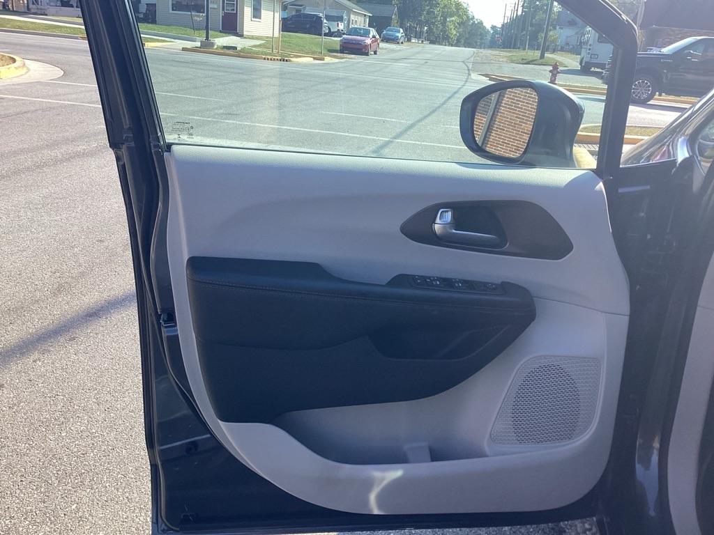 Chrysler Pacifica Touring-L Plus 2019