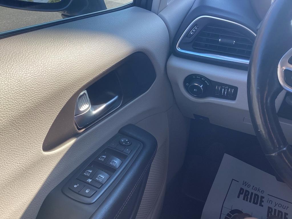 Chrysler Pacifica Touring-L Plus 2019
