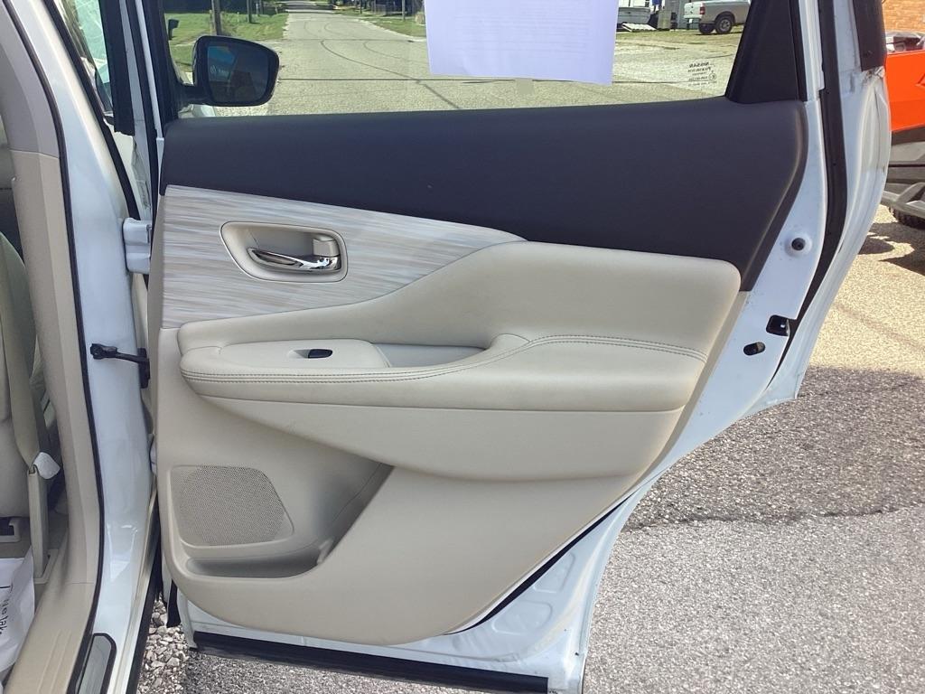 Nissan Murano S 2015