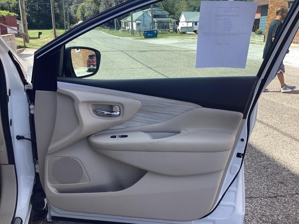 Nissan Murano S 2015