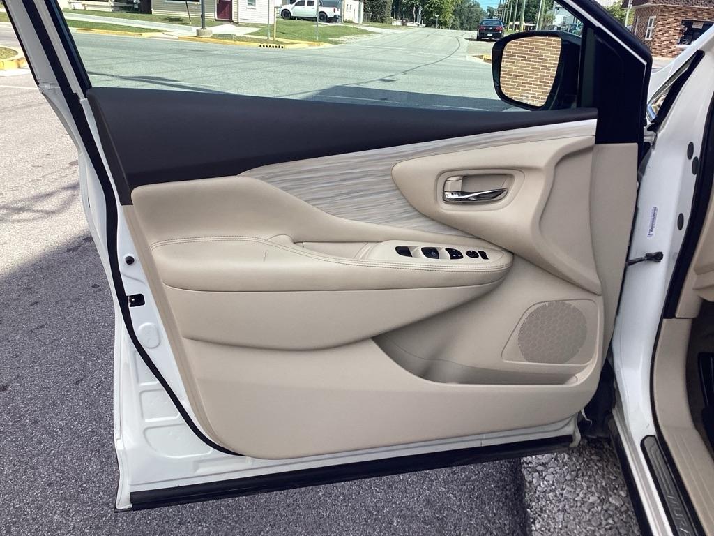 Nissan Murano S 2015